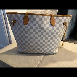Louis Vuitton Neverfull